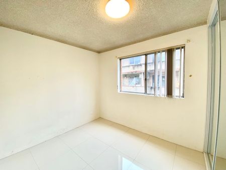 Renovated 2 Bedroom Unit - Photo 2