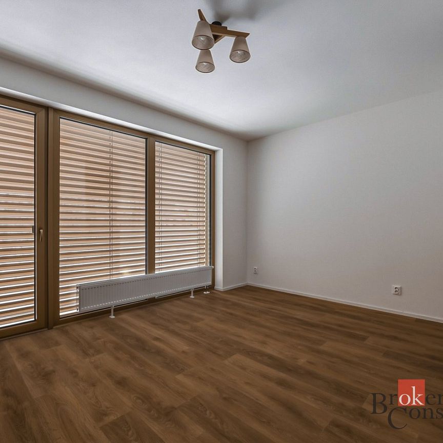 Pronájem bytu 1+kk 42 m² - Photo 1