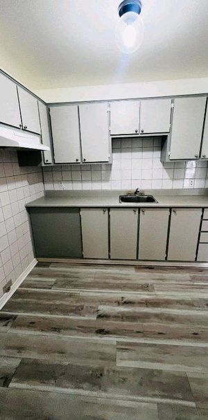 4 1/2 à louer La Prairie 1500$ dès maintenant - Photo 1