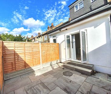 Pemdevon Road, Croydon - Photo 1