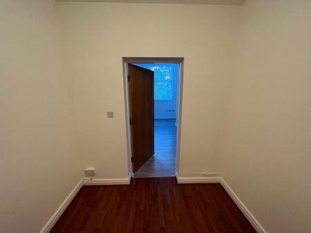 2 Bed Flat, Oakhouse Park, L9 - Photo 5