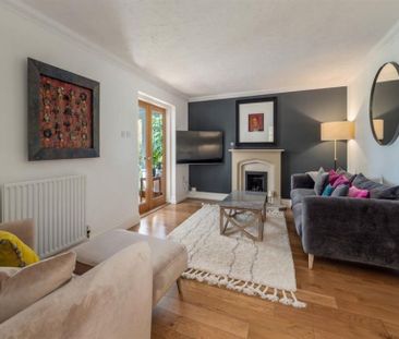 5 Bedroom Detached To Let - Photo 2