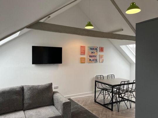 3 bedroom apartment to rent - Photo 1