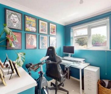 3 bedroom semi-detached house to rent - Photo 2