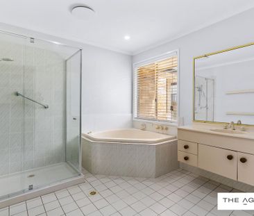 WATER FRONT LIVING - Photo 4