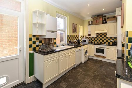 1 bedroom detached house to rent - Photo 5