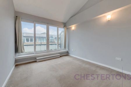 2 bedroom flat in Western Gateway - Photo 5