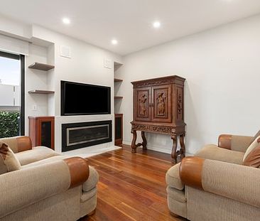 BRAND NEW TOWNHOUSE CLOSE TO DENDY PARK - Photo 4