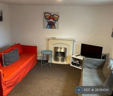 6 bedroom end of terrace house to rent - Photo 1