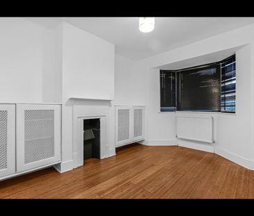 4 Bed Terraced House, Hoylake Road, W3 - Photo 1