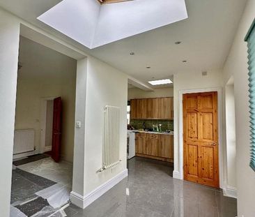 Roath Road - Photo 1