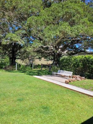 Modern Fully Furnished Cottage in Tranquil Bush Setting - Photo 1