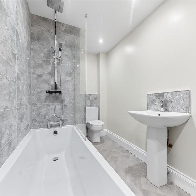 1 bedroom apartment to rent - Photo 2