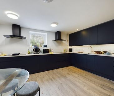 1 bedroom Flat To Let - Photo 5