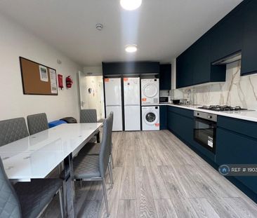 1 bedroom in a house share to rent - Photo 5