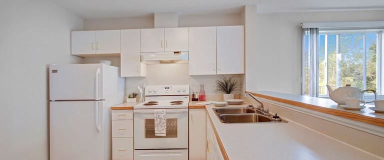 Manning Crossing | 5011 140 Avenue NW, Edmonton - Photo 1