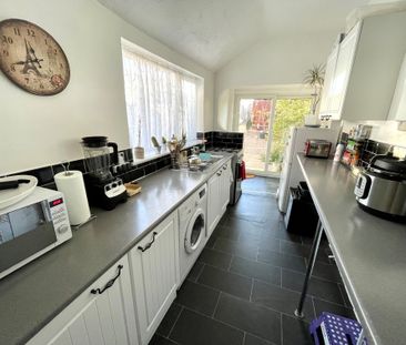 3 bedroom mid-terrace to rent Widmerpool Street, Pinxton, NG16 - Photo 2