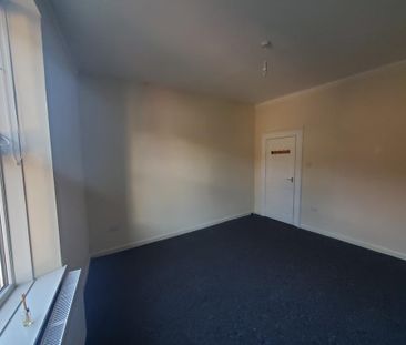 3 bedroom maisonette to rent - Photo 6