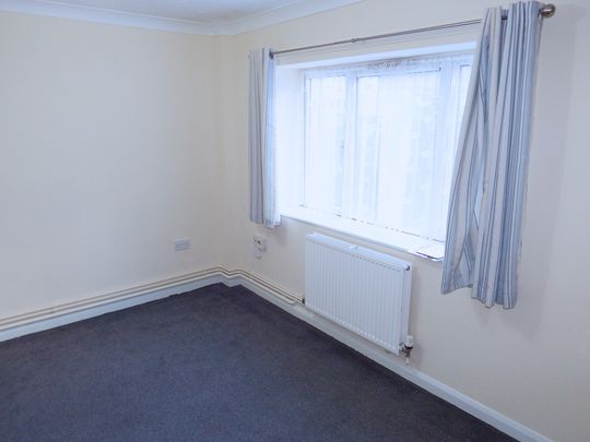 1 bed apartment to rent in Dorset Close, Great Yarmouth - Photo 1