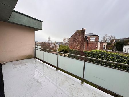 Location Appartement 4 pièces 86m² - Photo 4