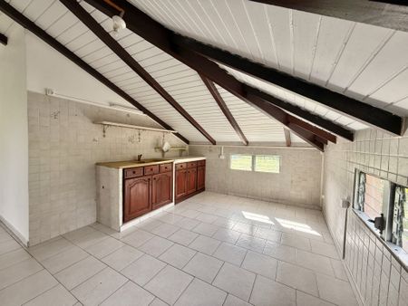 Location Appartement 4 pièces 74m² LES ABYMES 97139 - Photo 3
