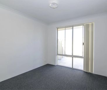 Contemporary Family Living Opposite Peregrine Park! - Photo 6