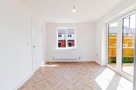 3 bedroom detached house to rent - Photo 2