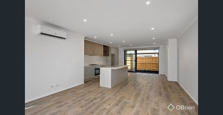 Modern Townhouse in Popular Estate. - Photo 5