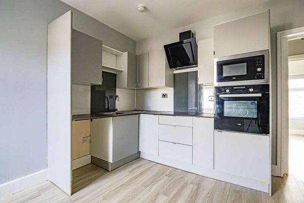 Treharris Street, Roath, CF24 - Photo 1