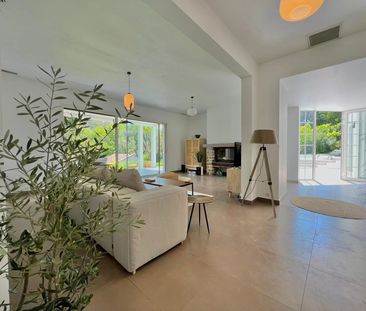 Le ROURET - Villa 6 pièces avec piscine et jardin - Photo 1