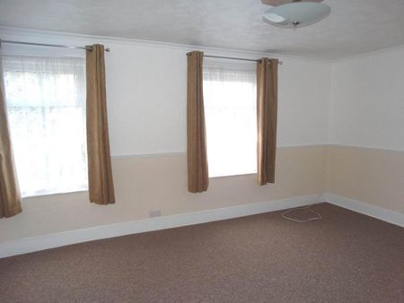 2 bedroom maisonette to rent - Photo 5