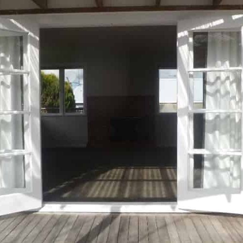 Sunny 3 bedroom family home in MVS school zone - Photo 1