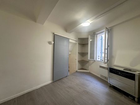 Location Appartement 4 pièces 80m² - Photo 2