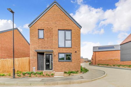 3 bedroom detached house to rent - Photo 2