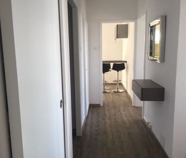 For rent apartment in detached villa with tree-lined terrace. - Photo 4