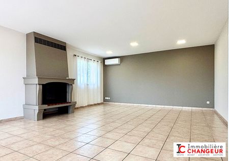 Location Maison 4 pièces 108m² - Photo 2