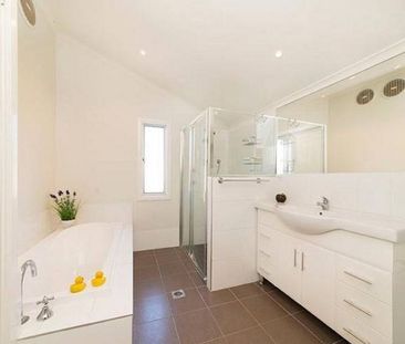 31 Windeyer Street, Bald Hills QLD 4036 - House For Rent | Domain - Photo 1