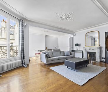 4399 - Location Appartement - 3 pièces - 97 m² - Paris (75) - Saint-Philippe du Roule - Photo 3
