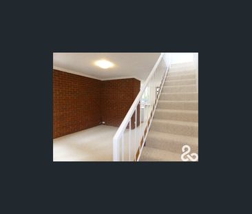 Living on Locksley - Photo 1