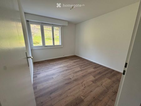 Helle 4.5-Zimmer-Wohnung mit Balkon und schöner Aussicht in Illnau - Foto 3