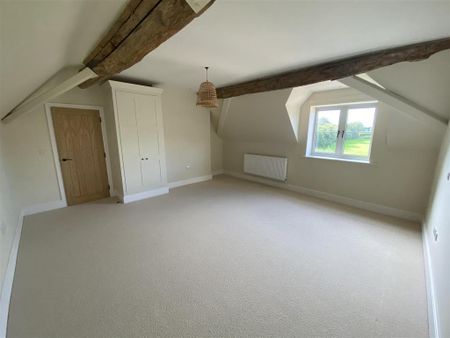 4 bedroom farm house to rent - Photo 4