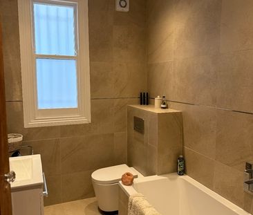 2 Bed Flat, Mirabel Road, SW6 - Photo 5