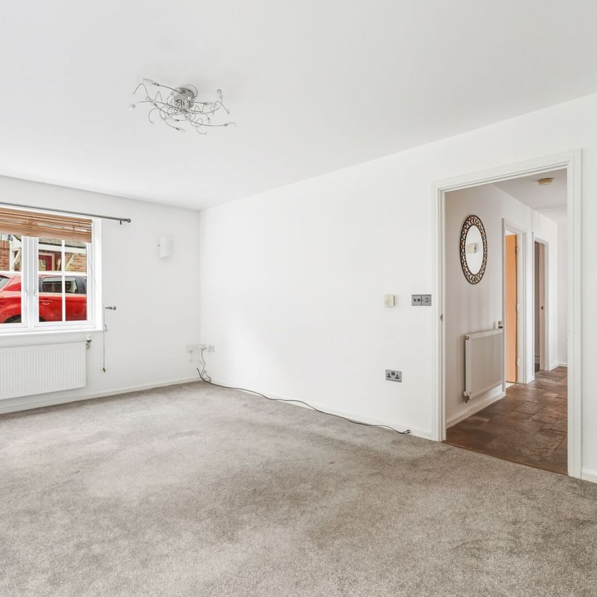 Goodwins Close, CM6, Little Canfield - Photo 1