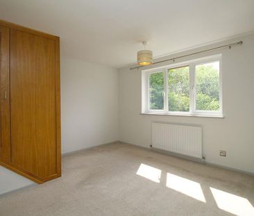 2 bedroom end of terrace house to rent - Photo 6