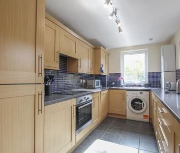 2 bedroom ground floor flat to rent - Photo 6