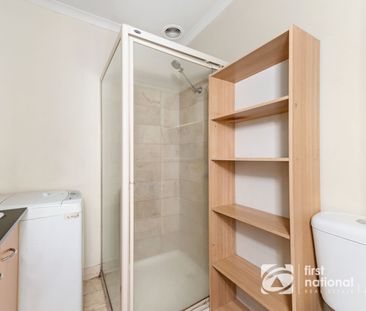 FULLY FURNISHED 1 BEDROOM APARTMENT AT CITY CENTRAL! - Photo 4