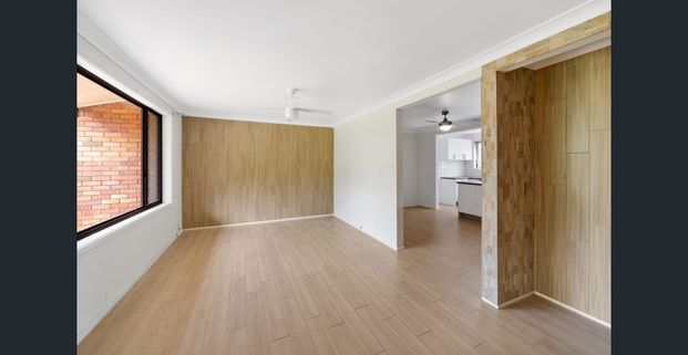 Freshly Renovated Townhouse - Photo 1