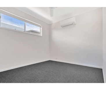 Modern 2 Bedroom Duplex in Promenade Estate - Photo 2