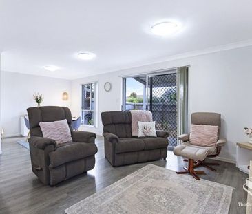 SOUGHT-AFTER 4 BED TOWNHOUSE FOR RENT - Photo 1