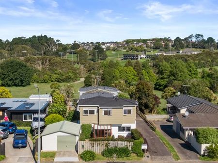 Unit 1, 127 Grand Drive, Remuera, Auckland - Photo 3